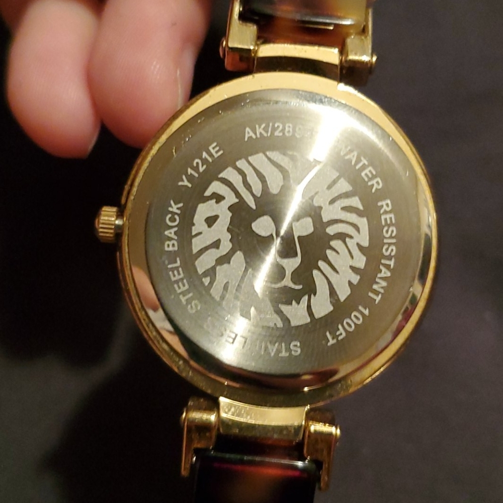 Watch - Picture 3 of 3
